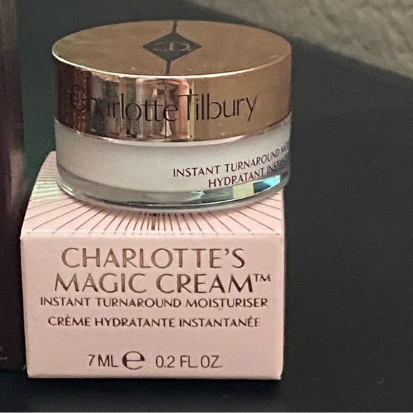 Charlotte Tilbury Magic Cream Travel Size Pillow Talk Matte Lipstick - Picture 6 of 7